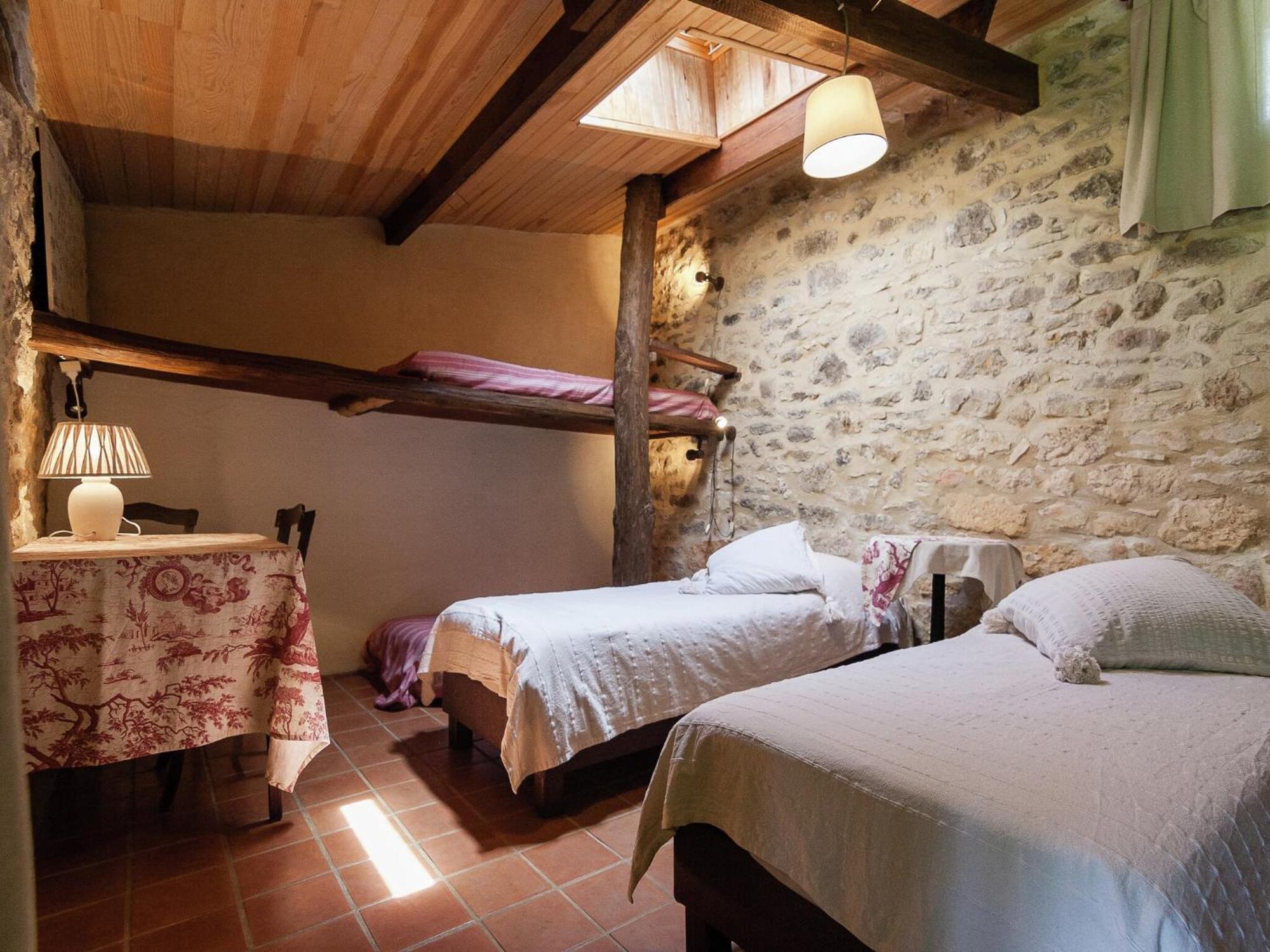 Holiday home In Les Eyzies De Tayac Sireuil With Pool