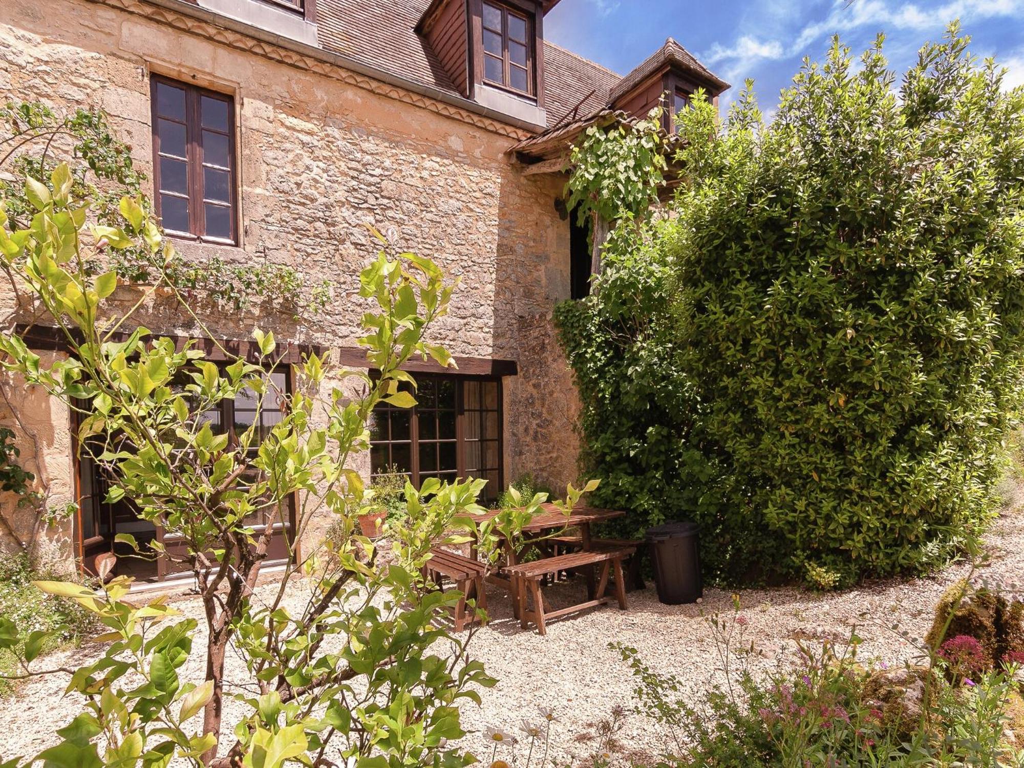 Holiday home In Les Eyzies De Tayac Sireuil With Pool