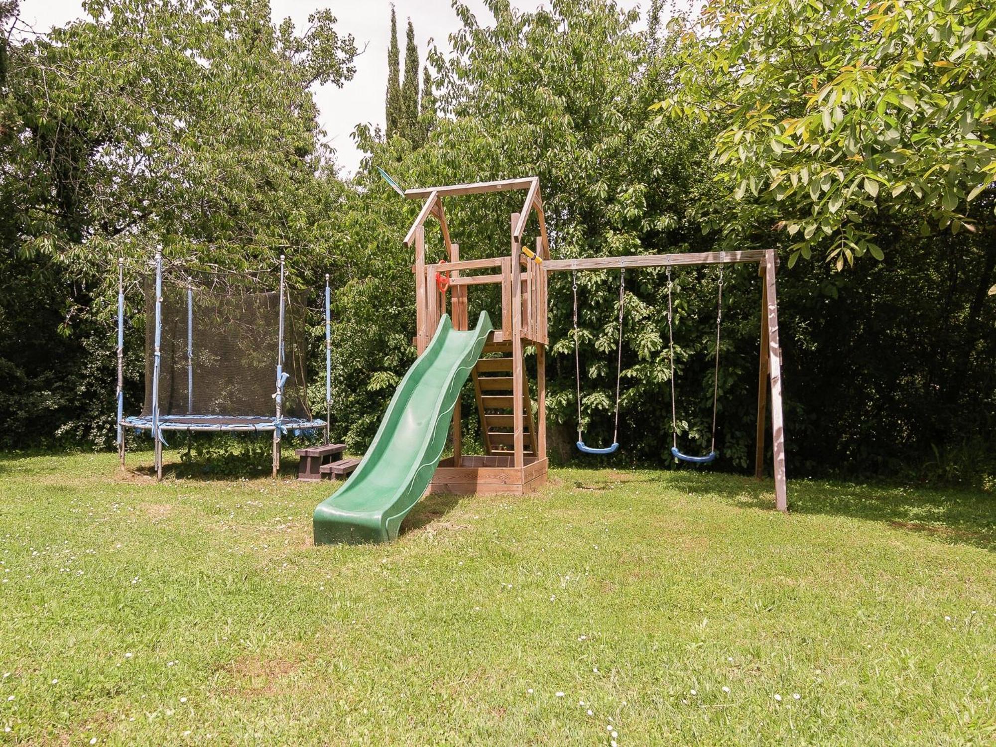 In Les Eyzies De Tayac Sireuil With Pool Meyrals
